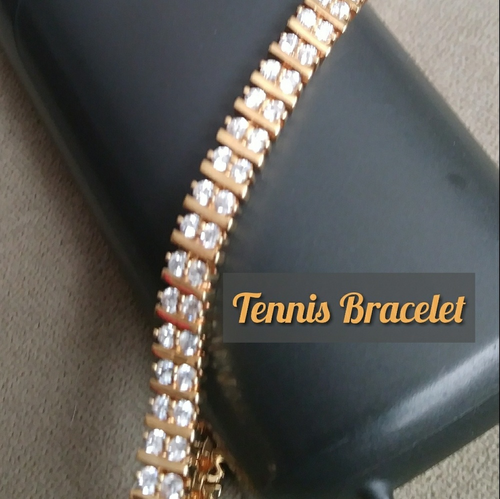 Simulated Diamond/Gold Plated Tennis Bracelet 💎